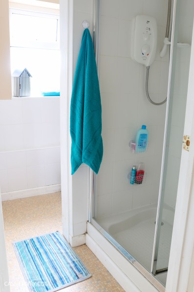 thrifty low cost summer coastal bathroom makeover diy project_-8